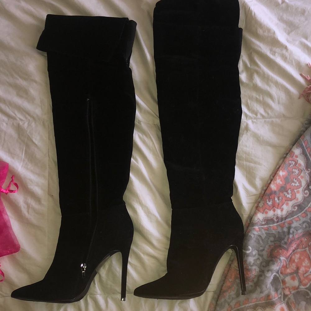 Thigh high boots black suede